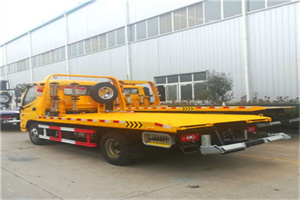 南华附近拖车救援搭电