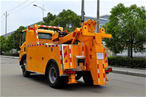 南华高速路拖车费