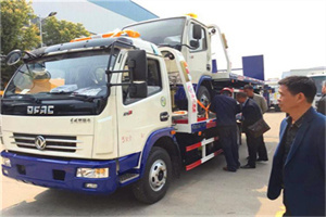 南华汽车道路救援拖车价格